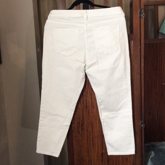 Capris - Picture 3 of 3